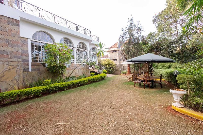 Lavington Hill House Hotel Найроби Екстериор снимка